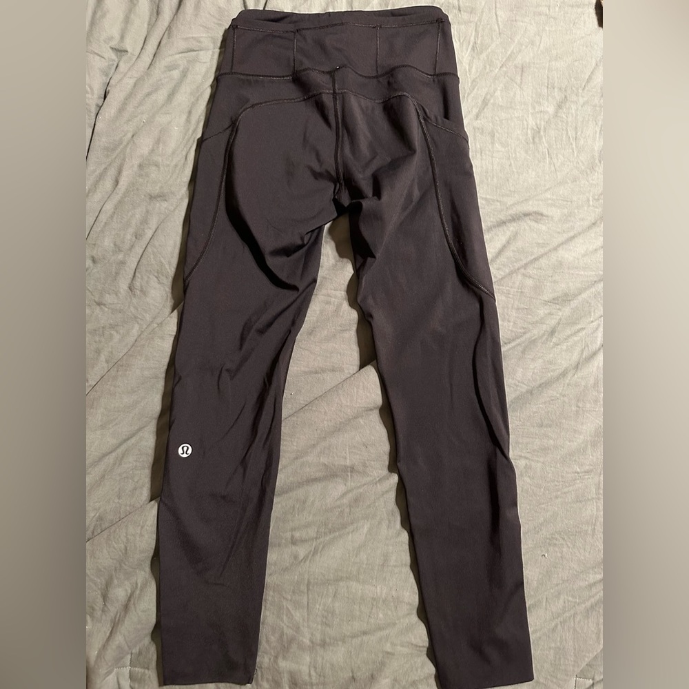 Black Lululemon leggings